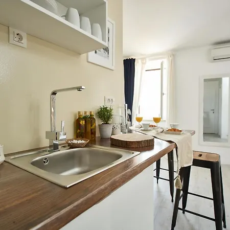 Old Town Splendid By Irundo * Rovinj