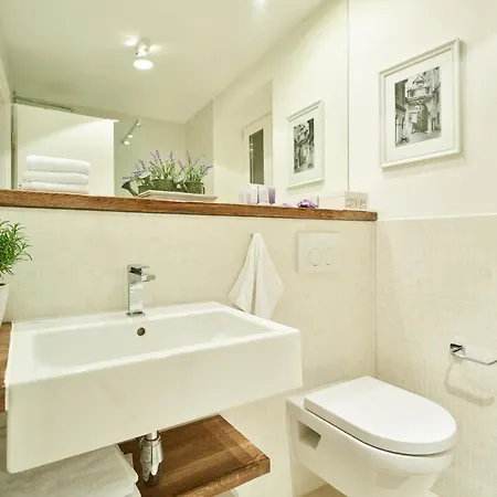 Old Town Splendid By Irundo