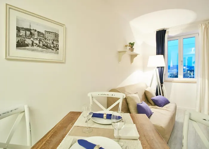 Old Town Splendid By Irundo * Ρόβινι