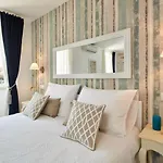Old Town Splendid By Irundo Apartament