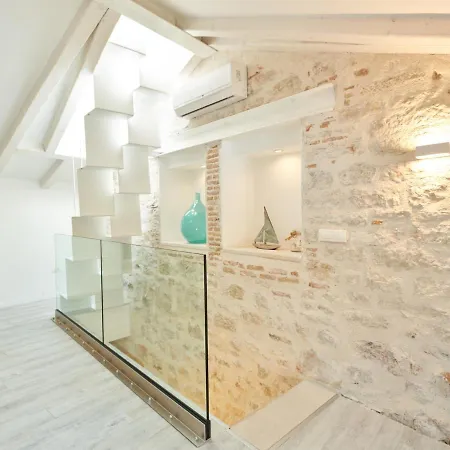 Apartmán Old Town Splendid By Irundo *