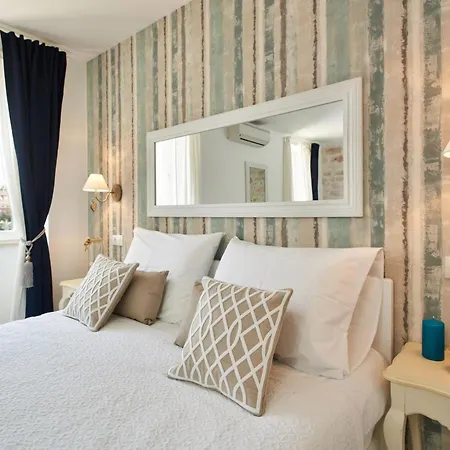 Old Town Splendid By Irundo Apartman