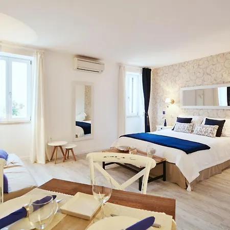 Old Town Splendid By Irundo * Rovinj