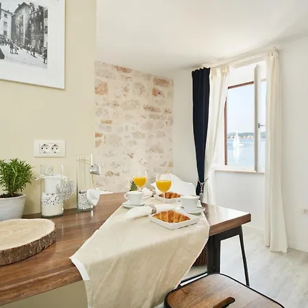 Apartment Old Town Splendid By Irundo