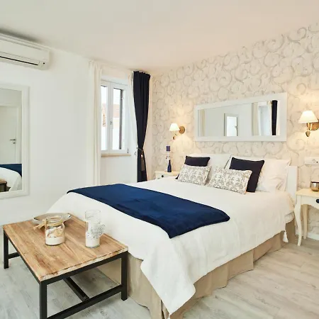 Apartment Old Town Splendid By Irundo Rovinj